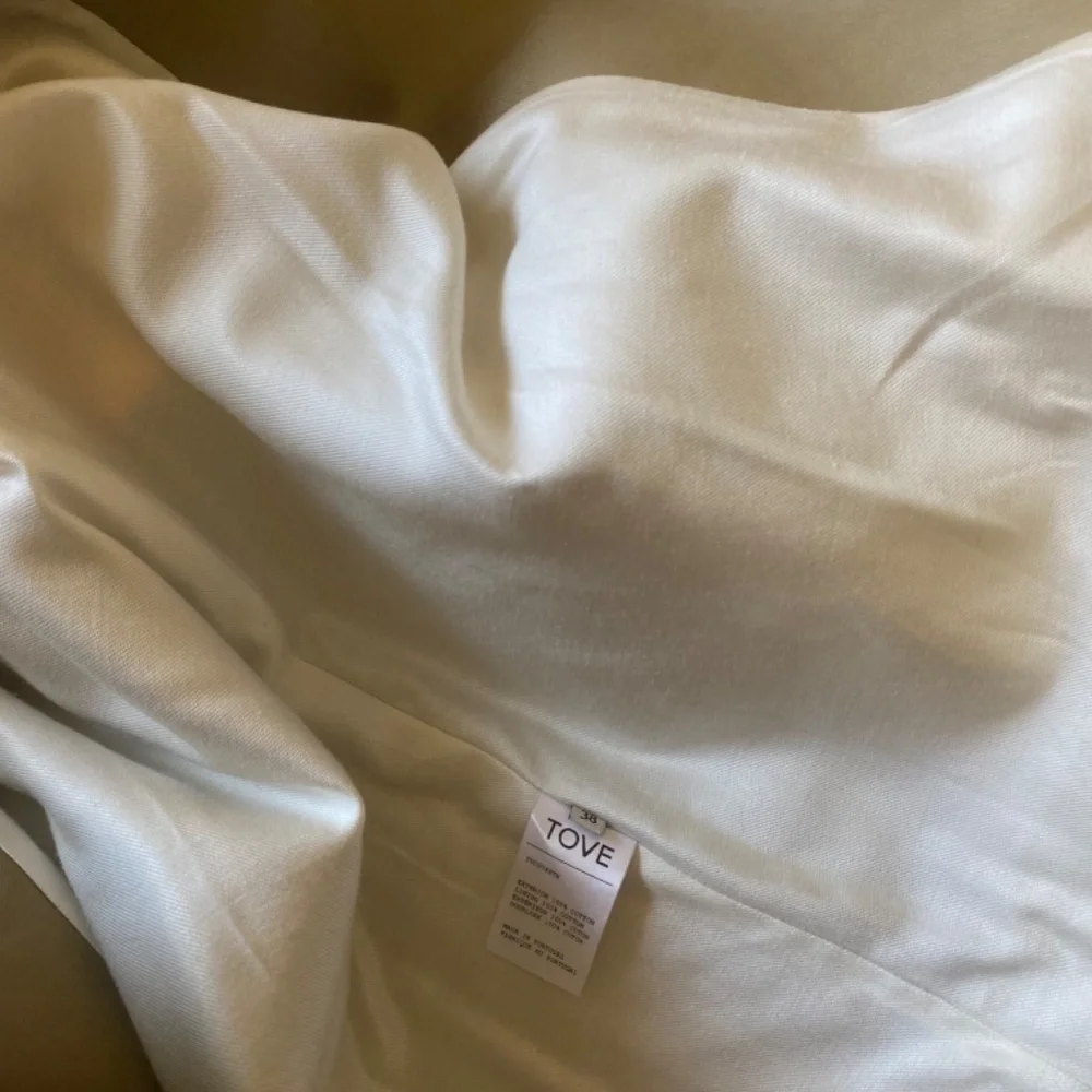 TOVE -- SIZE 38 - Picture 10 of 10